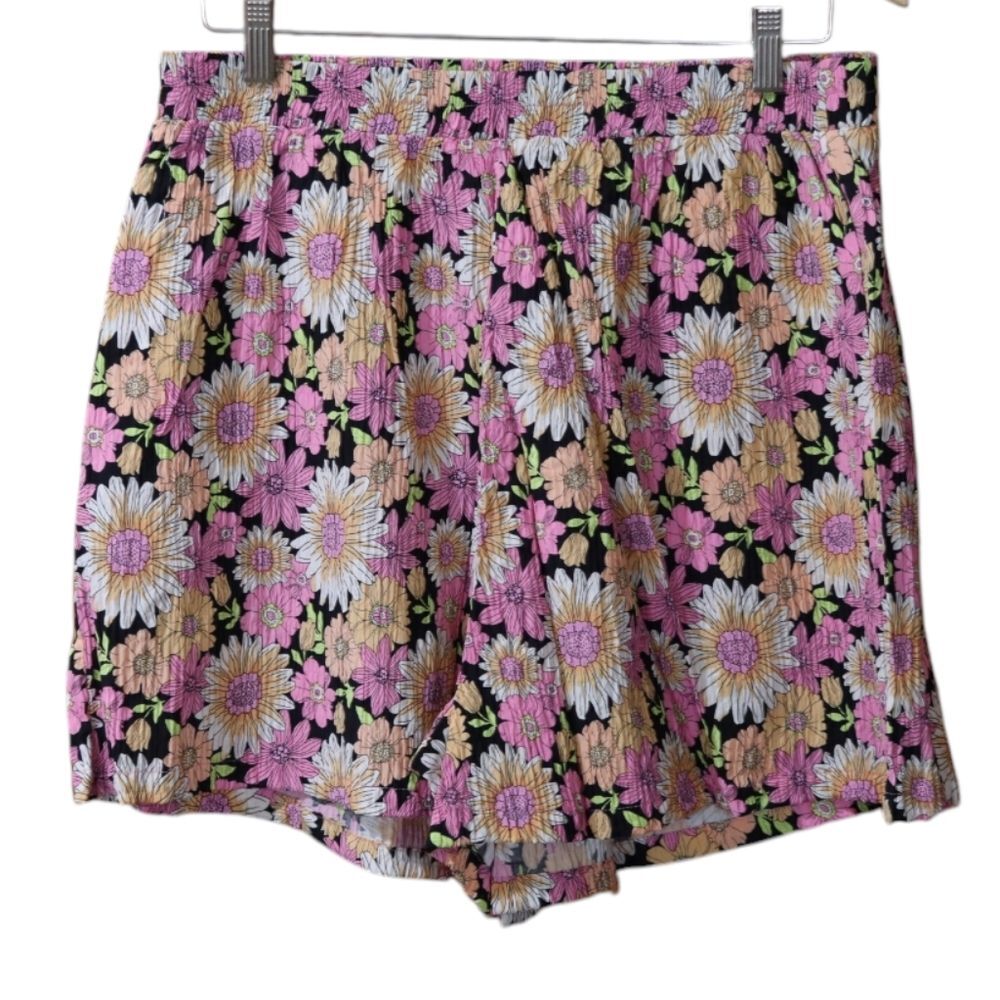 Forever 21 Pink and Black Floral Pull On Lounge Shorts 1X